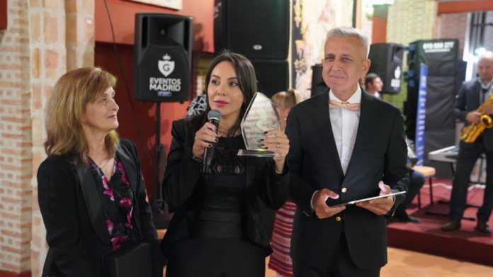 women-for-a-better-society_large