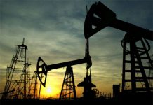 Analist: Pretul petrolului va ramane scazut pentru o perioada lunga