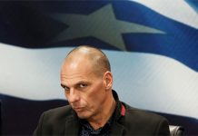 Fostul ministru de finante grec ar putea fi judecat pentru inalta tradare