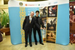 President Dr. Anton Caragea and Kazakh actor Asylkhan Tolepov