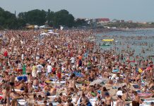 Studiu: Cum se raportează românii la concediu pe timp de pandemie?