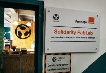 90 de tineri vulnerabili vor lucra cu cele mai noi tehnologii la primul Solidarity FabLab din România