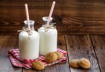 Doar 18% dintre romani cumpara lactate de la producatori locali