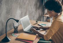 BestJobs: Efectele muncii remote – angajații lucrează și în vacanță, au proiecte pe lângă job și sunt mai deschiși să devină freelanceri