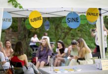 Românii se simt neimportanți și sunt perfecționiști, conform unui studiu realizat pe parcursul a cinci ani